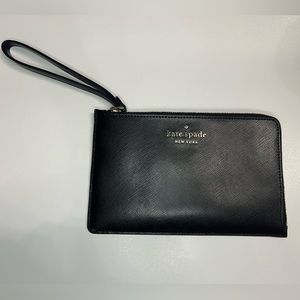 Kate Spade | Black Cameron Medium Wristlet
